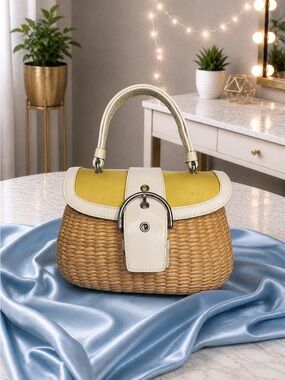 Coach A04K-6272 Vintage Hobo Straw Woven Hand Bag Limited Edition